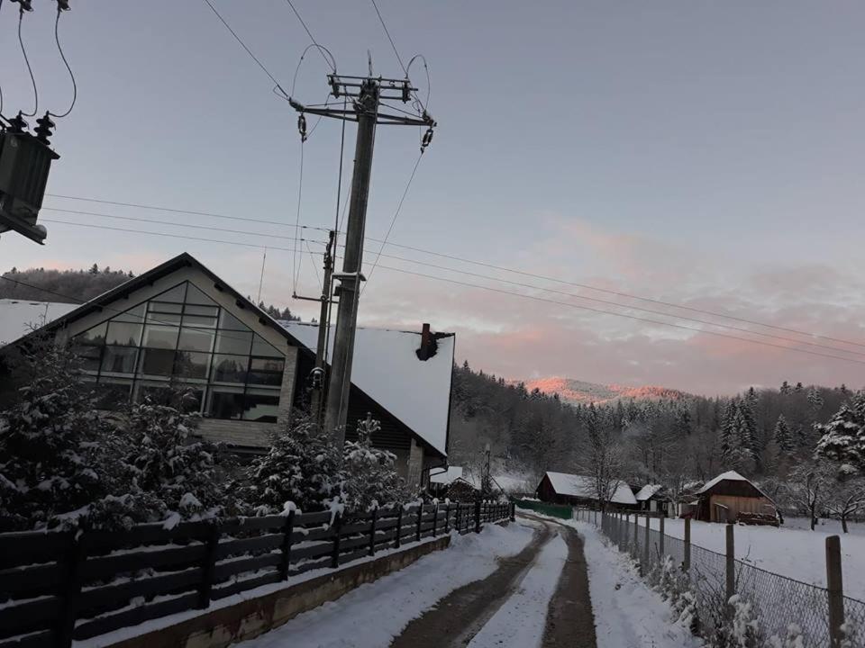 Pension Piriu' Morii Gura Humorului Dış mekan fotoğraf